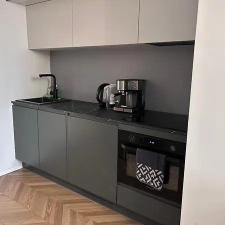 Z Balkonem I Parkingiem