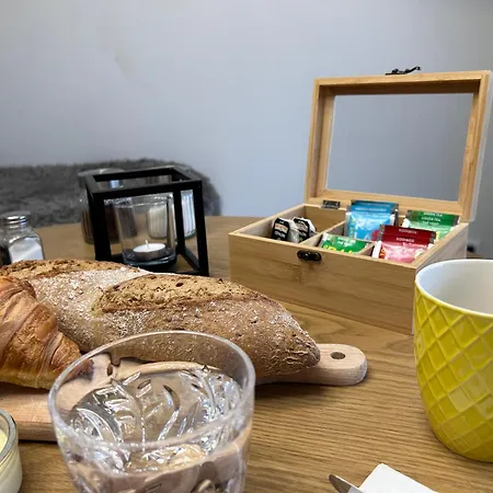Z Balkonem I Parkingiem Apartment Wroclaw