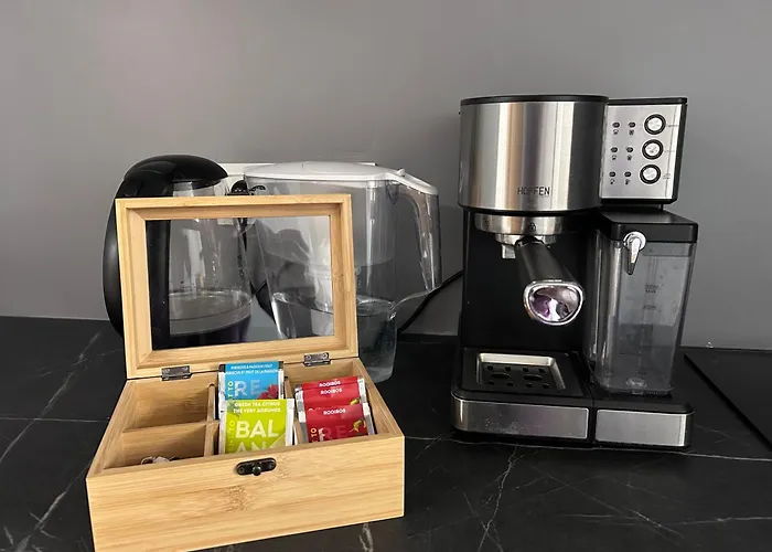 Z Balkonem I Parkingiem דירה *