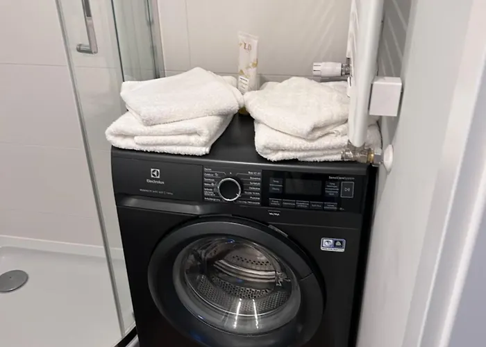 Z Balkonem I Parkingiem *