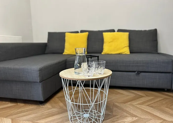 Z Balkonem I Parkingiem Apartment