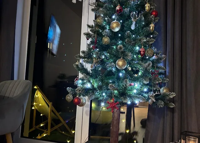 Z Balkonem I Parkingiem דירה ורוצלב